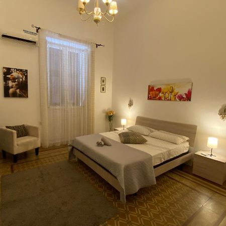 Appartamento Via Nitti Taranto Esterno foto