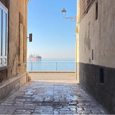 Appartamento Via Nitti Taranto Esterno foto