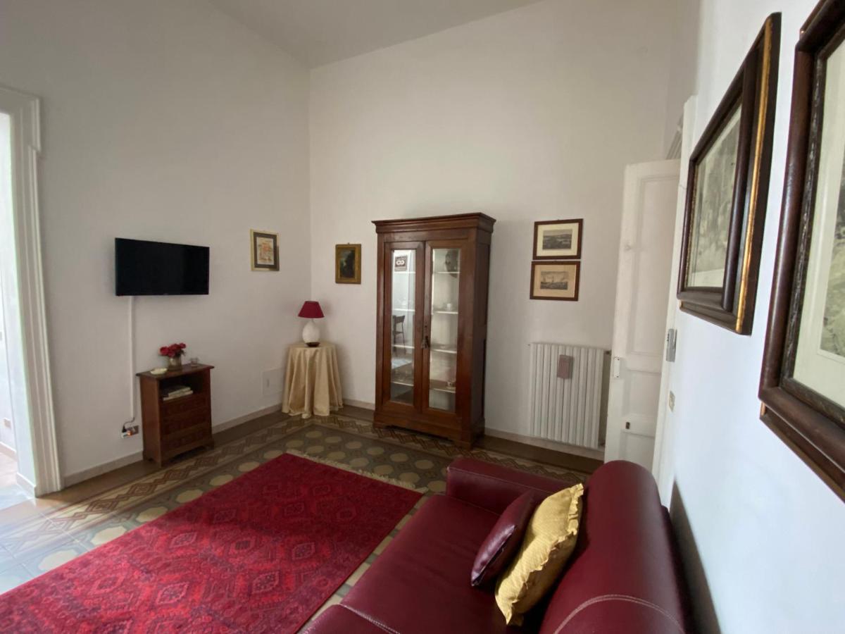 Appartamento Via Nitti Taranto Esterno foto